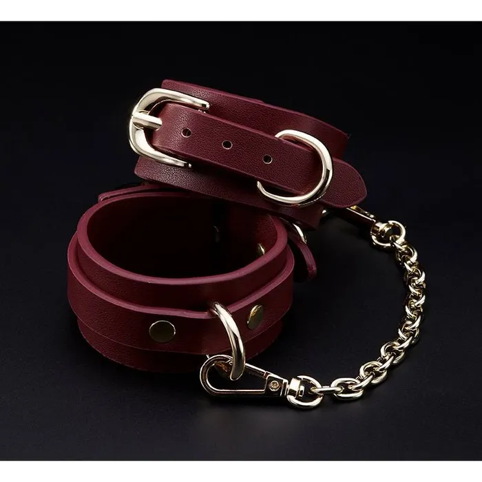 Couples Daytona 8 Pc Deluxe Bondage Play Kit Burgundy Gold